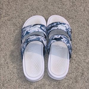 Nike women’s double strap slides
